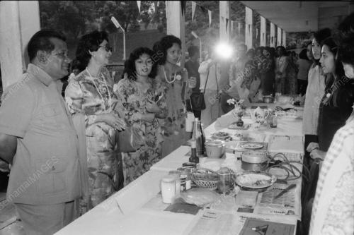 DATIN SERI DR. SITI HASMAH DECLARE OPEN HARI SISWI