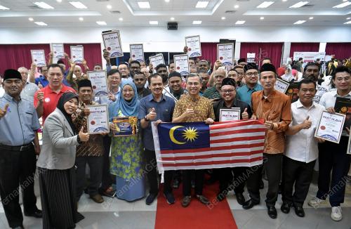 FAHMI FADZIL
