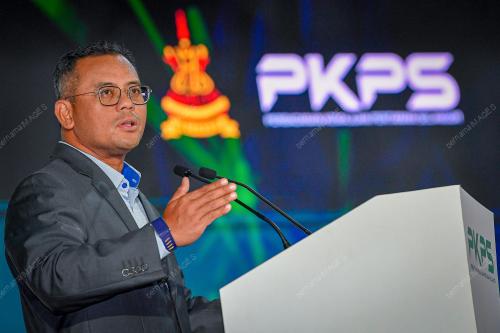 DATUK SERI AMIRUDIN SHARI