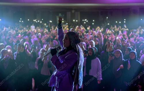 NABILA RAZALI LANCAR LAGU BAHARU BALAS BAIK
