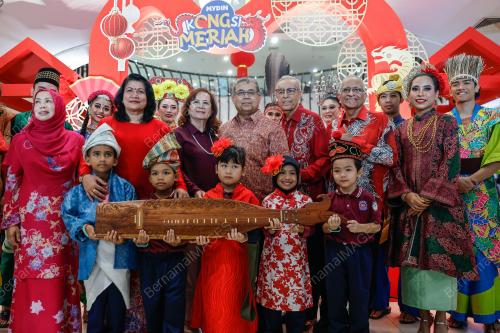 DATUK AARON AGO DAGANG