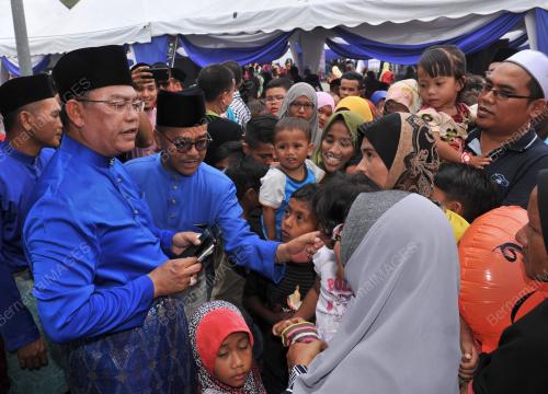 SG12_01072017_AIDILFITRI_BN201706308093