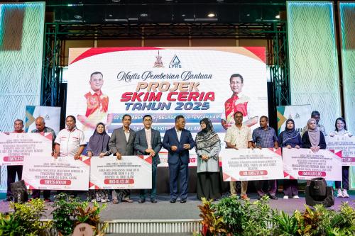 DATUK SERI AMIRUDIN SHARI
