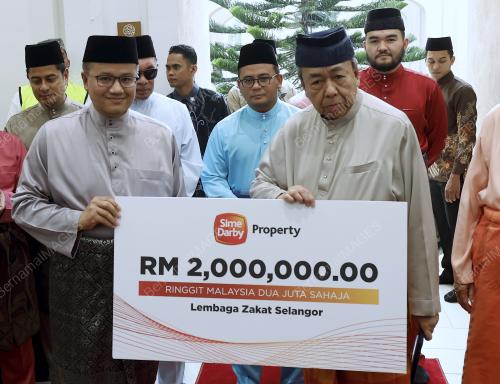 SULTAN SHARAFUDDIN IDRIS SHAH