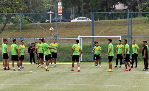 SG12_03112017_BOLA_LATIHAN