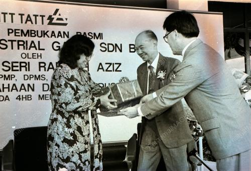 DATUK SERI RAFIDAH AZIZ