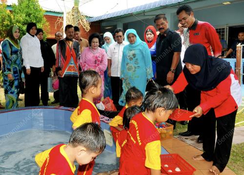 SG12_04102012_ROSMAH_PERMATA