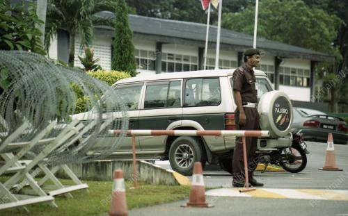 SG12_05022016_MONA_GANTUNG