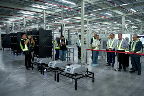 MAERSK'S MEGA DISTRIBUTION CENTRE