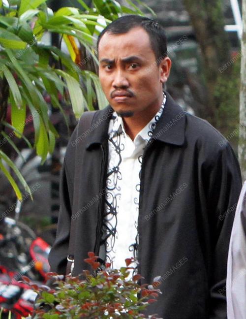 PEGAWAI JABATAN IMIGRESEN RASUAH