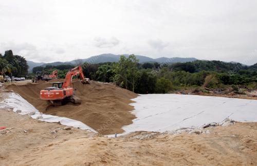 SG12_09122016_TANAH_RUNTUH