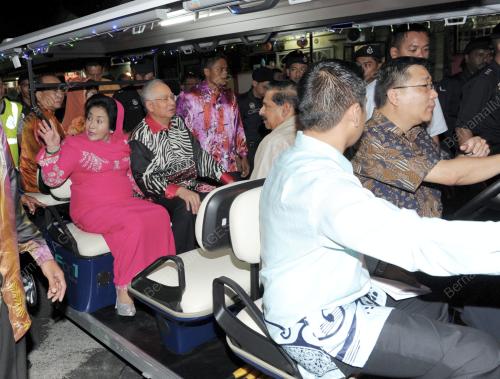 DATUK SERI MOHD NAJIB TUN RAZAK
