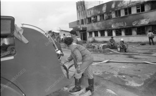 SG12_13032015_TERBAKAR