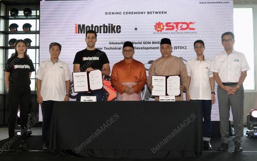 DATUK SERI AMIRUDIN SHARI