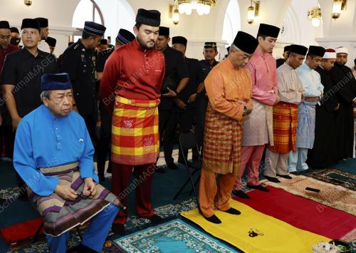 SULTAN ABDULLAH RI'AYATUDDIN AL-MUSTAFA BILLAH SHAH