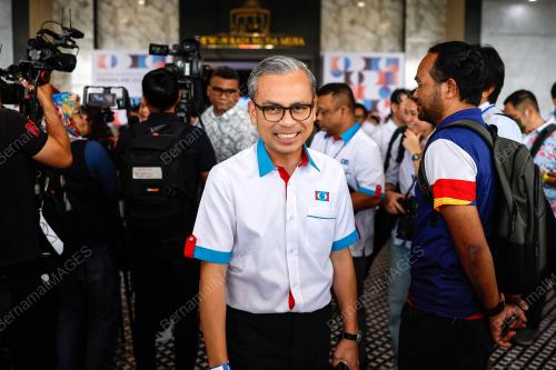 FAHMI FADZIL