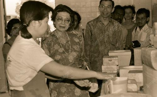 SG12_170390_INSANIAH