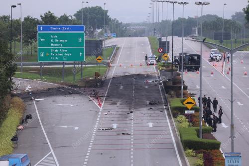 NAHAS PESAWAT TERHEMPAS DI ELMINA SHAH ALAM