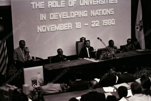 SEMINAR PERANAN UNIVERSITI