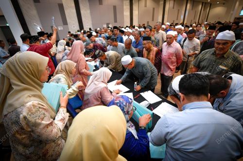 PENYERAHAN BAICAR PROGRAM SUMBANGAN KORBAN NEGERI SELANGOR