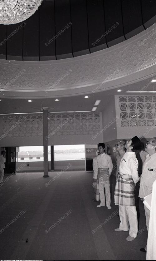 MAHATHIR MOHAMAD