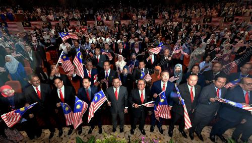 DATUK SERI AMIRUDIN SHARI