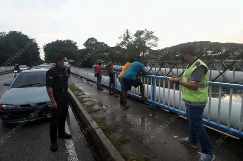 TINJAUAN HUJAN DI TAMAN SRI MUDA SHAH ALAM