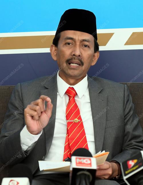 MOHD ZAWAWI AHMAD MUGHNI