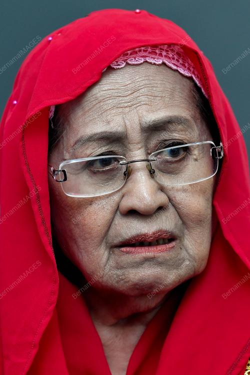 DATUK ROSNANI JAMIL