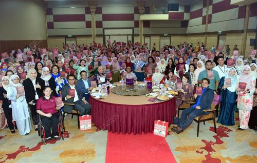 DATUK SERI AMIRUDIN SHARI