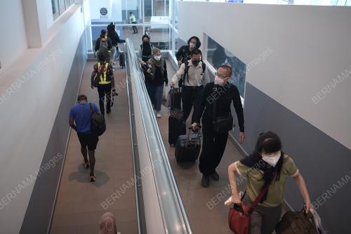 KETIBAAN PESAWAT SELEPAS PENDEMIK