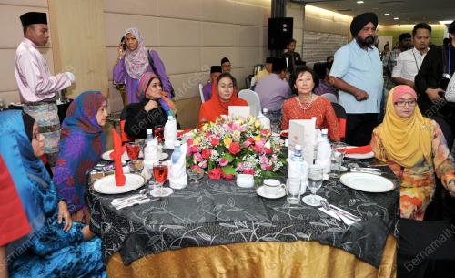 SG13_02072015_PM_BERBUKA