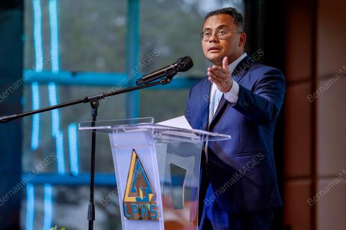 DATUK SERI AMIRUDIN SHARI