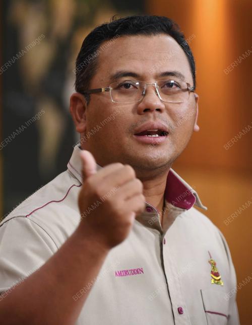 DATUK SERI AMIRUDIN SHARI