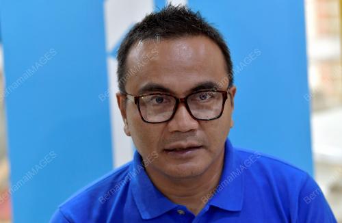 FAKRU RADZI AB GHANI