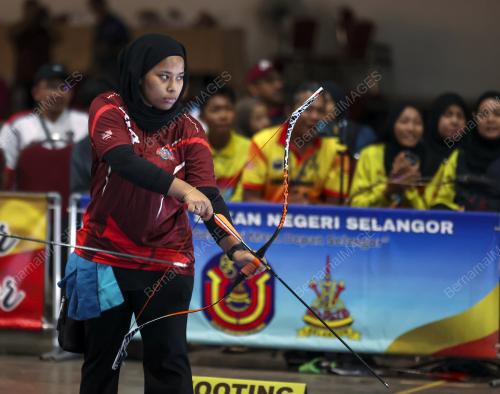 KEJOHANAN MEMANAH DALAM DEWAN ANTARABANGSA SELANGOR