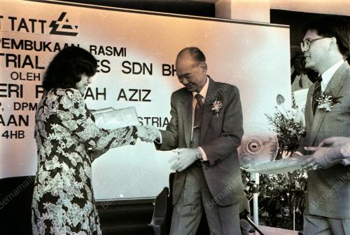 DATUK SERI RAFIDAH AZIZ