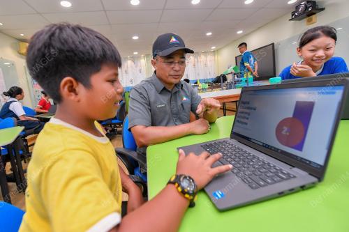 LAWATAN TAPAK SUBMARINE CABLE SYSTEM OLEH MCMC
