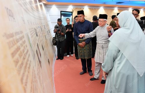 PERASMIAN PAMERAN JUBLI MUTIARA 30 TAHUN LZS
