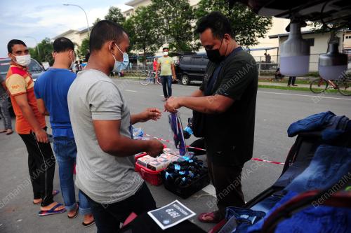 TINJAUAN KAWASAN PEKERJA WARGA ASING DI MERU KLANG