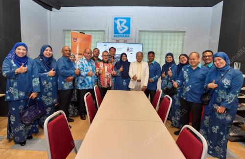 PERASMIAN DAN PENUTUPAN FESTIVAL KOMUNIKASI DAN MEDIA