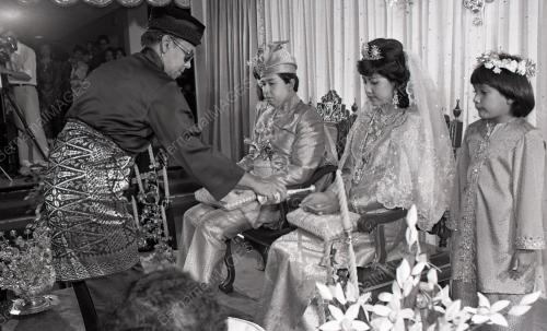 SG13_09012015_PERKAHWINAN_SULTAN