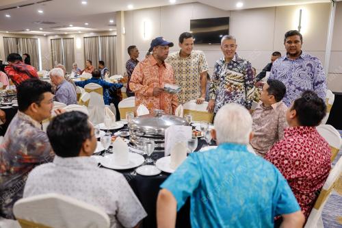 TENGKU DATUK SERI ZAFRUL ABDUL AZIZ