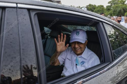 TUN DR MAHATHIR MOHAMAD