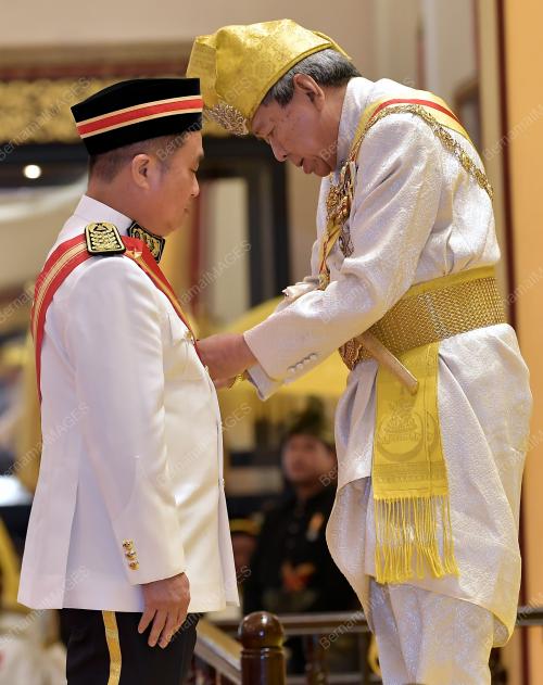 SULTAN SELANGOR SULTAN SHARAFUDDIN IDRIS SHAH