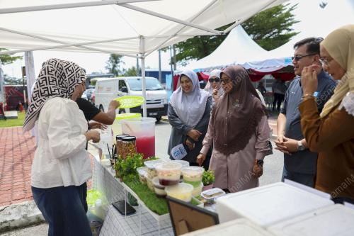 DATUK AIMAN ATHIRAH SABU