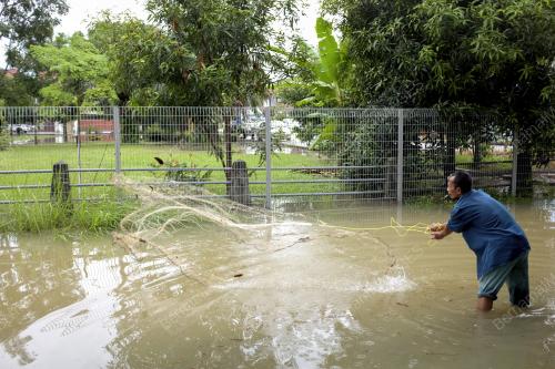 SG13_14062015_BANJIR