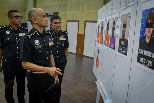 DATUK SHAZELI KAHAR