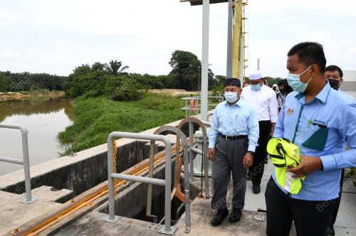 DATUK SERI TUAN IBRAHIM TUAN MAN
