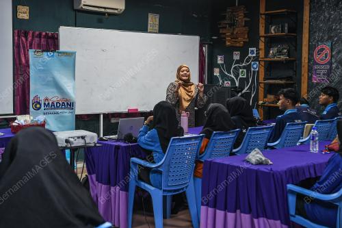 SANTUNI MADANI SATU PEMIMPIN SATU KAMPUNG